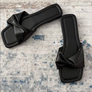 Black Knotted Slide Sandals